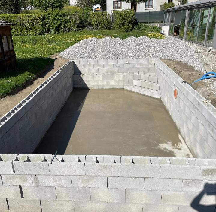 Construction de piscine en béton La Tour-du-Pin